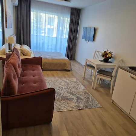 アパート Diana パランガ